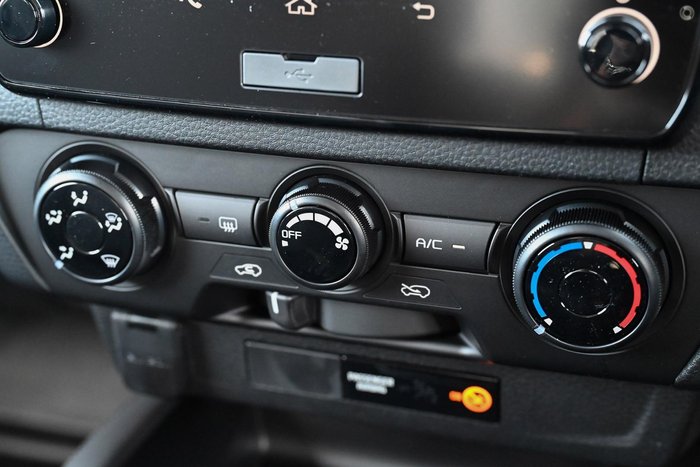2025 Mazda BT-50 XT