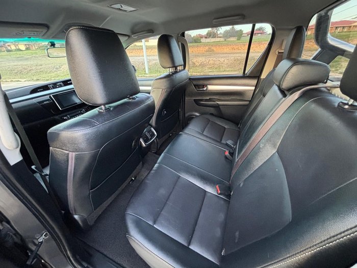 2017 Toyota Hilux SR5