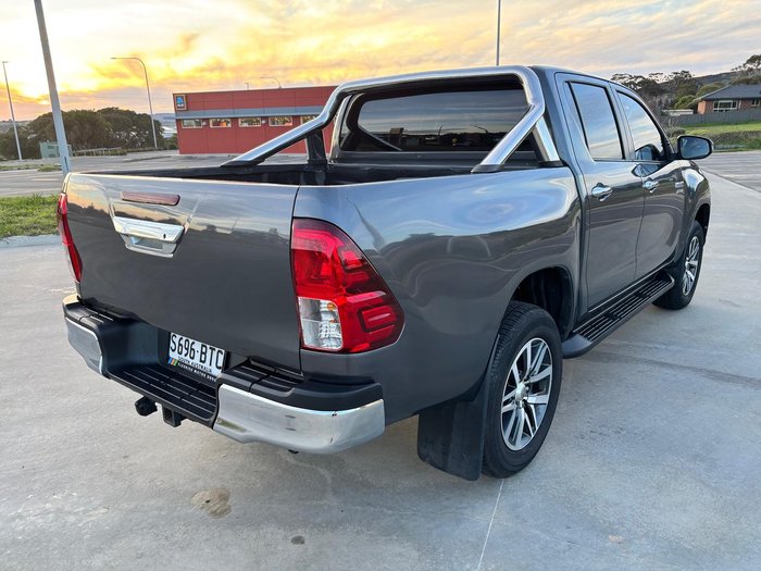 2017 Toyota Hilux SR5