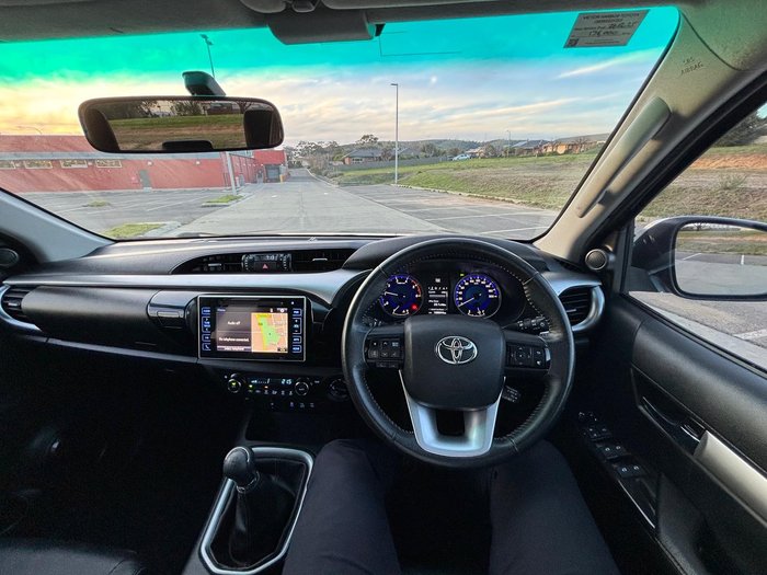 2017 Toyota Hilux SR5