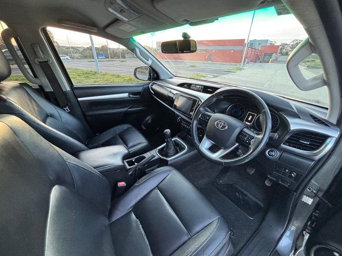 2017 Toyota Hilux SR5