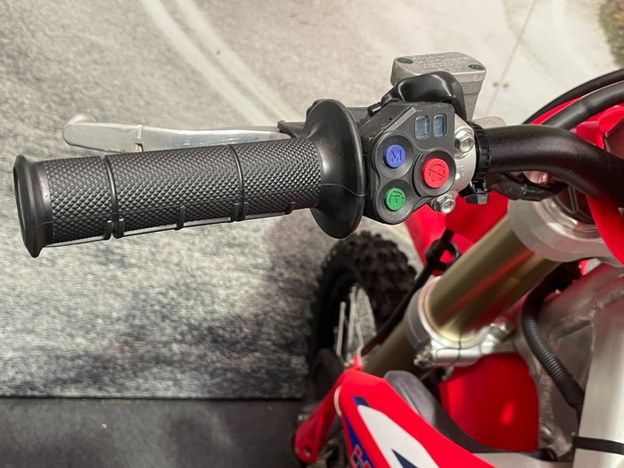 2024 Honda CRF450R Red
