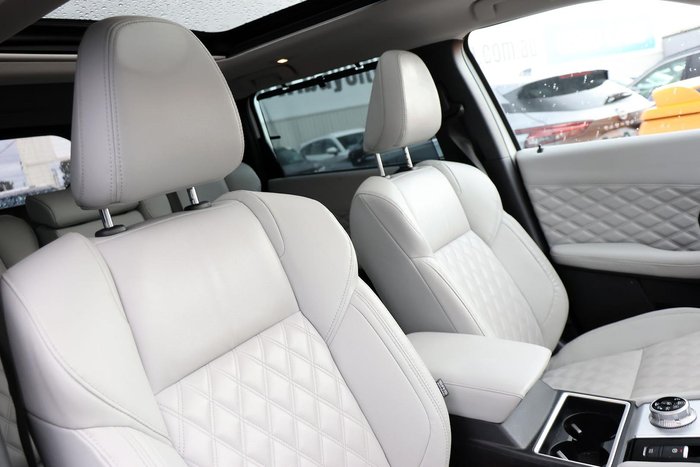 2023 Mitsubishi Outlander Exceed