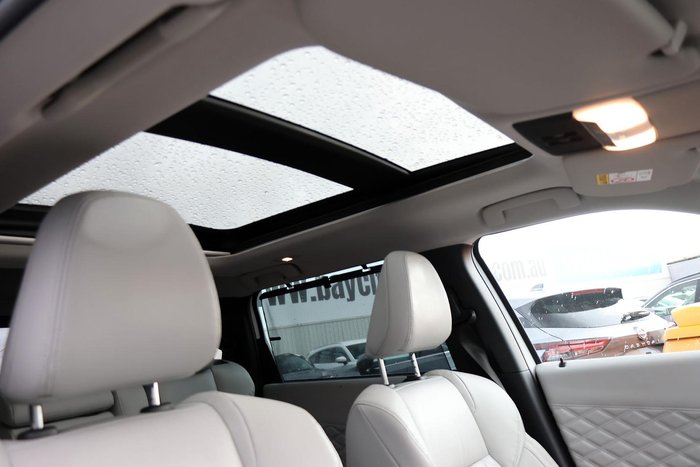 2023 Mitsubishi Outlander Exceed