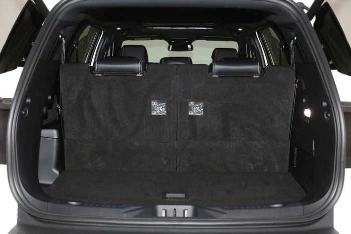 2024 Ford Everest Platinum