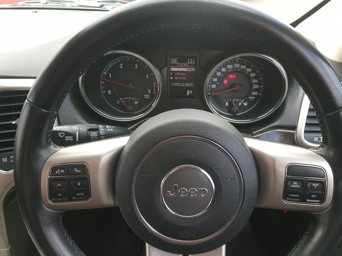 2012 Jeep Grand Cherokee Laredo (4x4)