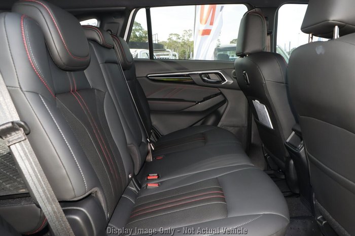 2025 Isuzu MU-X X-TERRAIN