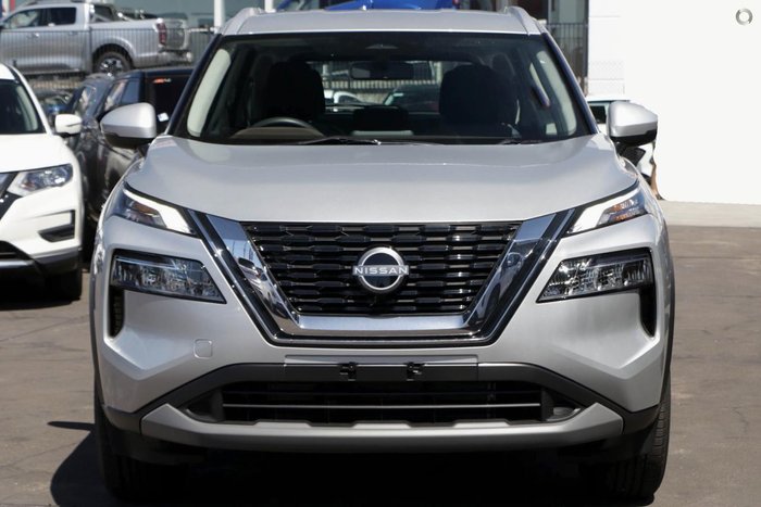 2025 Nissan X-TRAIL ST