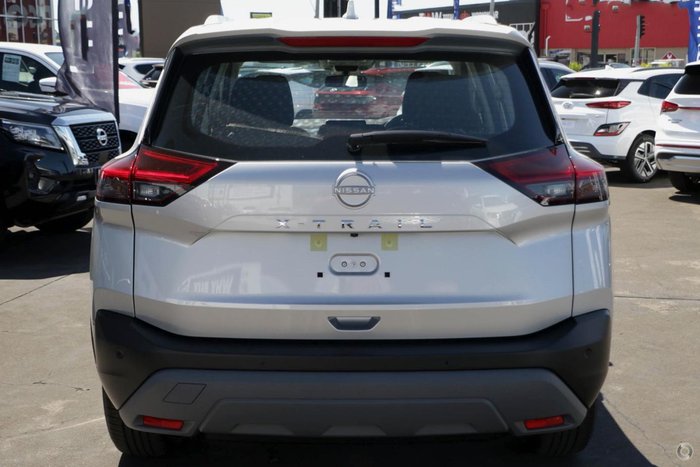 2025 Nissan X-TRAIL ST