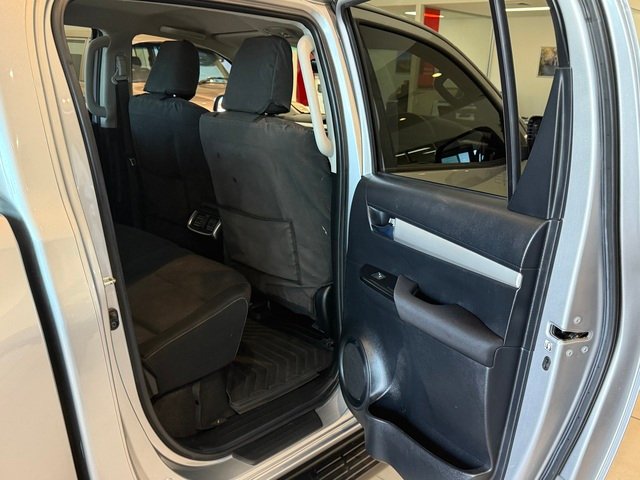2022 Toyota Hilux 4x4 2.8L DSL D/C 6AT SR5