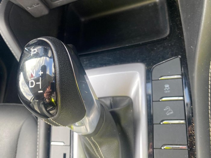 2023 Isuzu MU-X LS-T