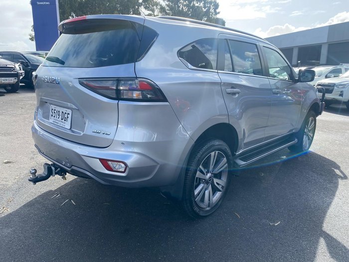 2023 Isuzu MU-X LS-T