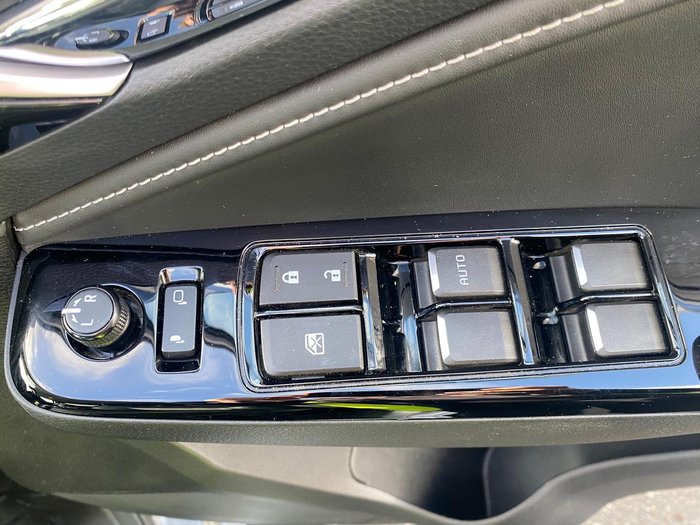 2023 Isuzu MU-X LS-T