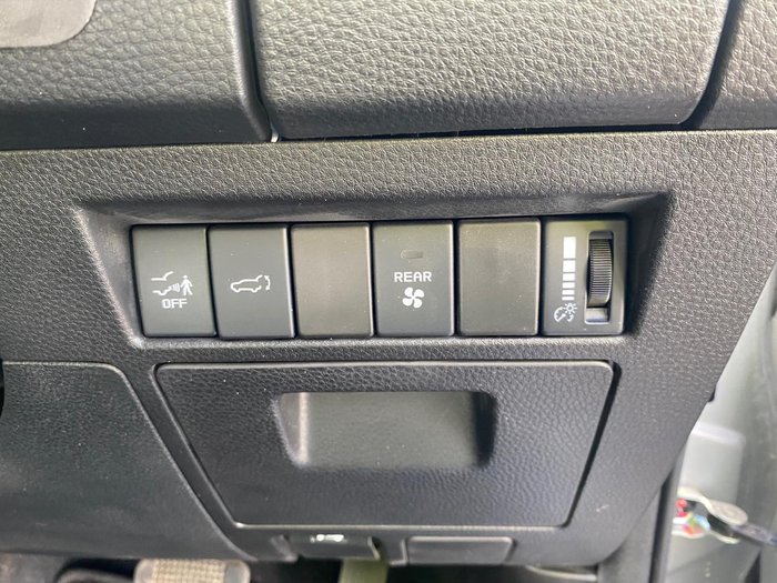 2023 Isuzu MU-X LS-T