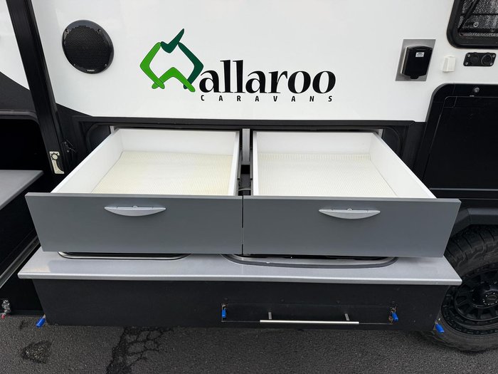 2021 Wallaroo Caravans Compact 16.6