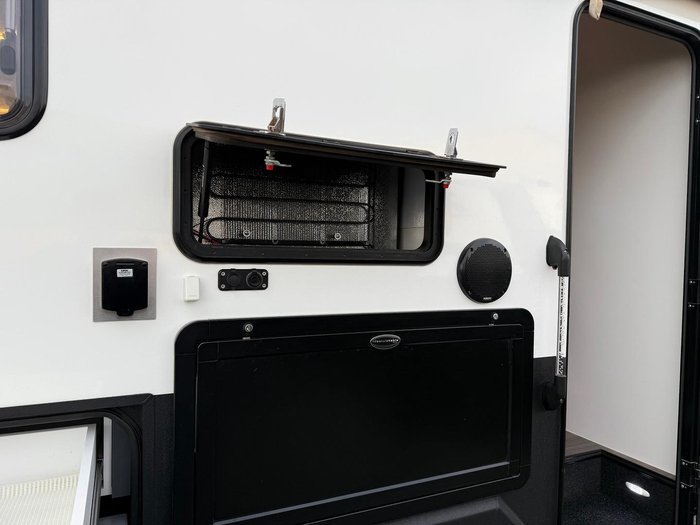 2021 Wallaroo Caravans Compact 16.6