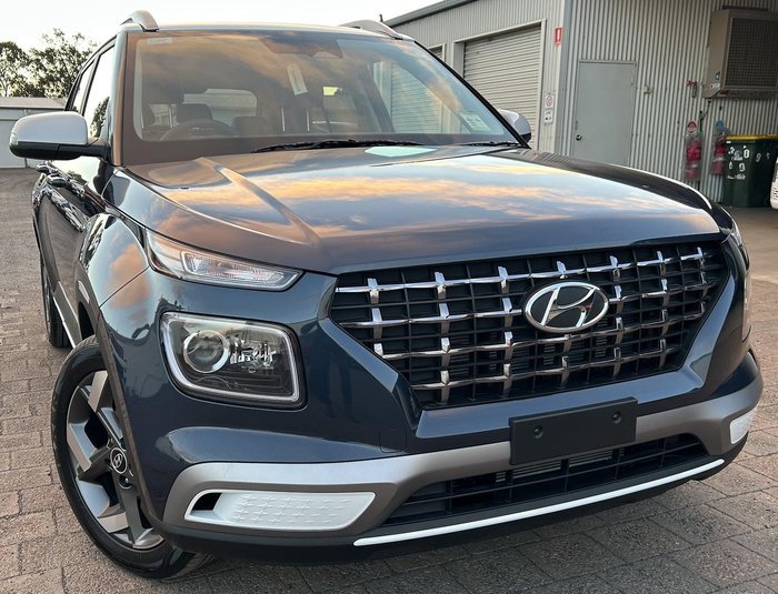 2025 Hyundai Venue Elite QX.V5 MY25 Denim Blue with Chalk White Roof