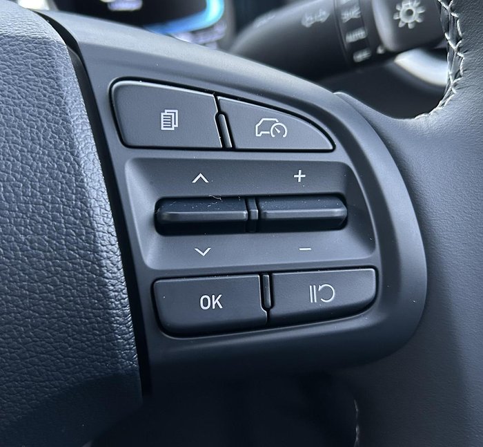 2025 Hyundai Venue Elite QX.V5 MY25 Denim Blue with Chalk White Roof