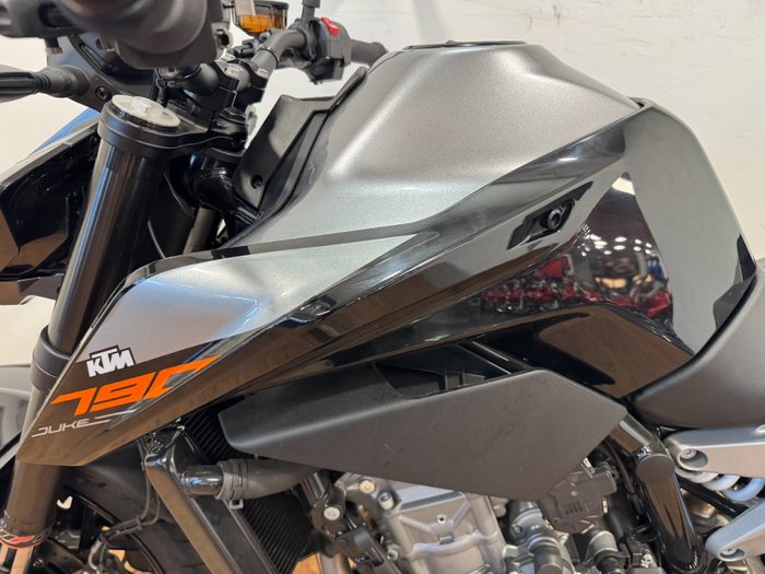 2018 Ktm 790 DUKE GREY