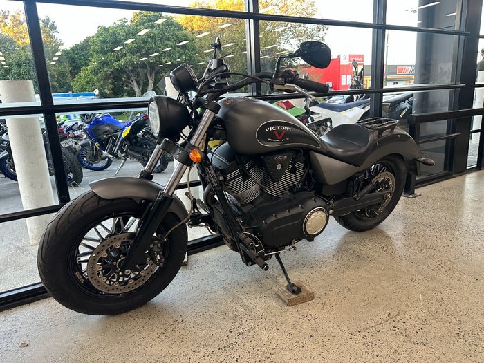 2015 VICTORY GUNNER Grey