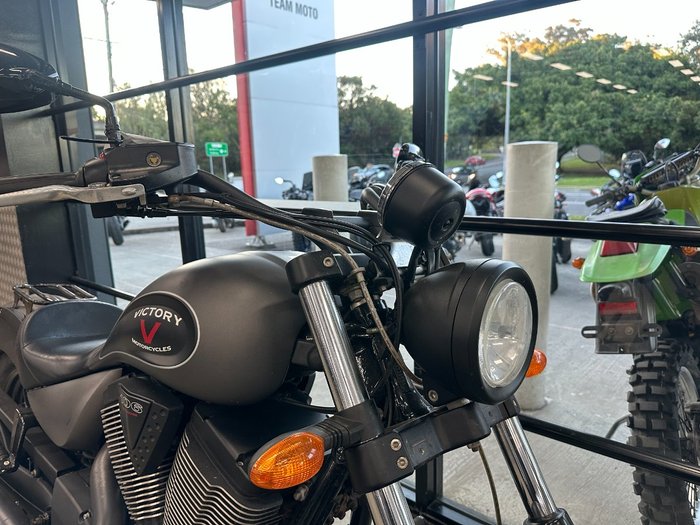 2015 VICTORY GUNNER Grey