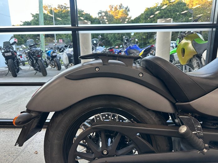2015 VICTORY GUNNER Grey