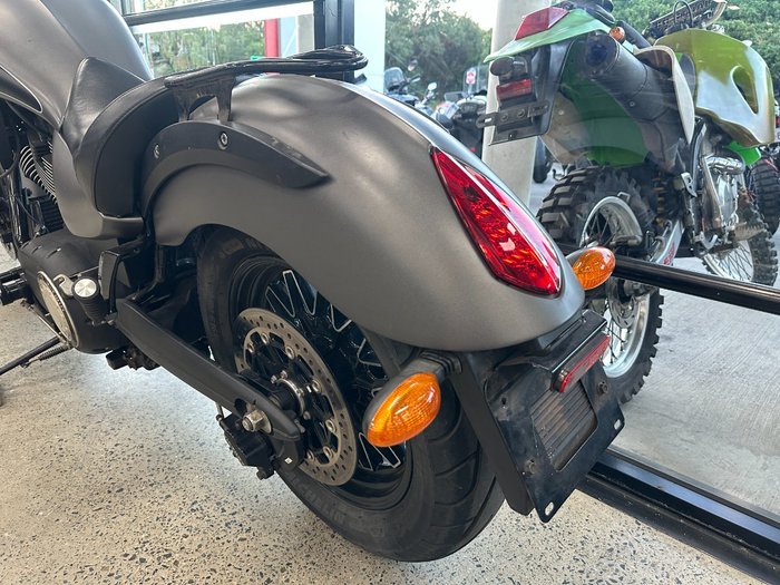 2015 VICTORY GUNNER Grey