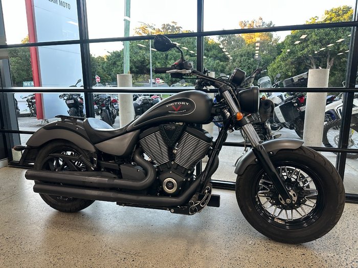 2015 VICTORY GUNNER Grey