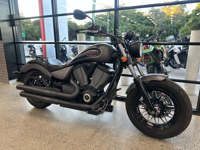 2015 VICTORY GUNNER Grey