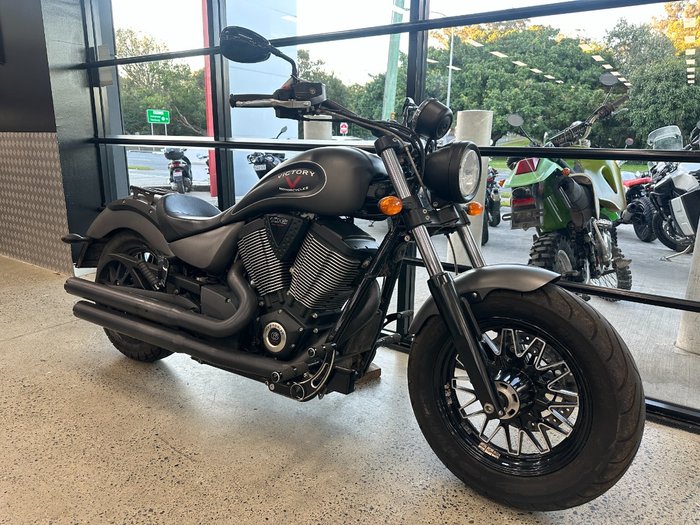 2015 VICTORY GUNNER Grey