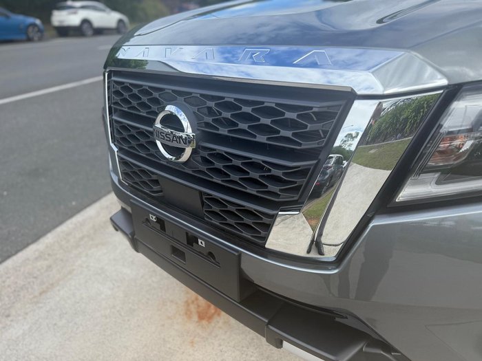 2025 Nissan Navara ST-X