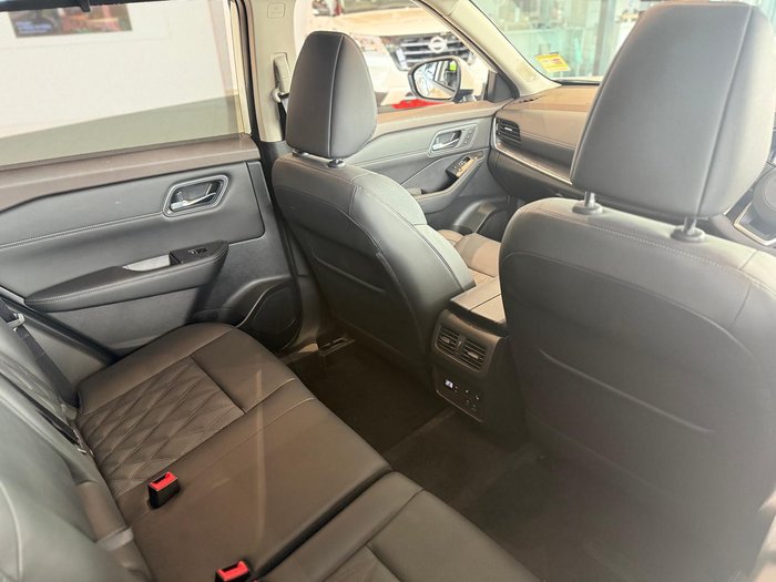 2025 Nissan X-TRAIL Ti-L