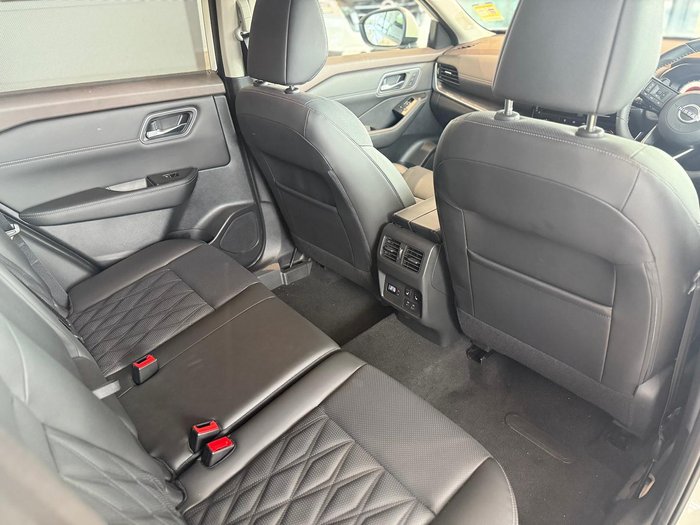 2025 Nissan X-TRAIL Ti-L