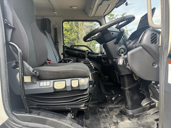 2013 Hino 500 1426 WHITE