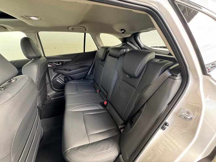 2025 Subaru Outback AWD Touring XT