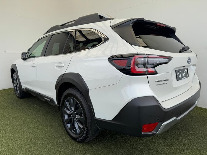 2025 Subaru Outback AWD Touring XT