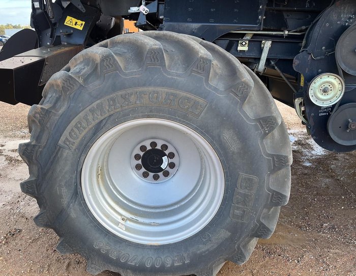 2014 CASE IH 8230 Red