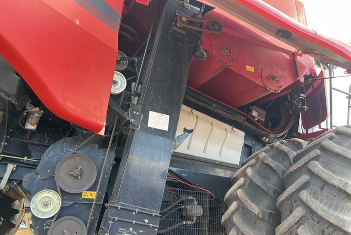 2014 CASE IH 8230 Red
