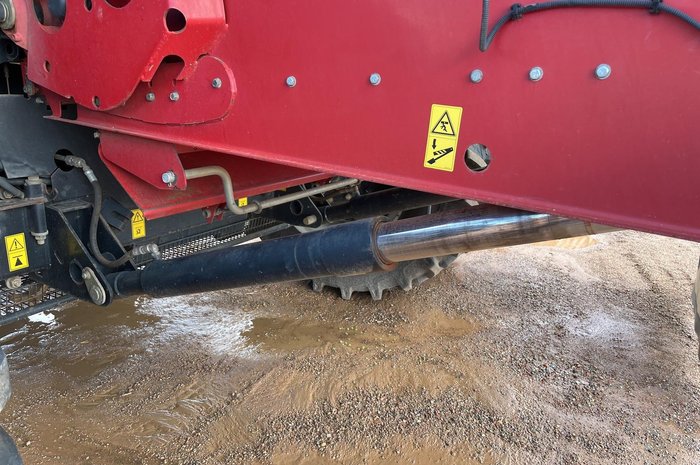 2014 CASE IH 8230 Red