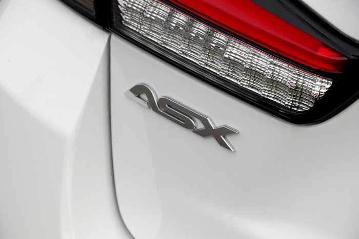 2024 Mitsubishi ASX ES