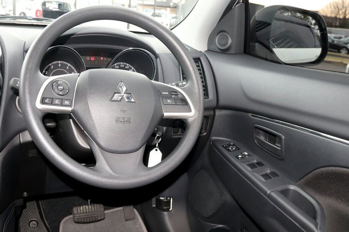 2024 Mitsubishi ASX ES