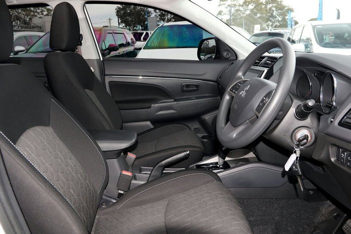 2024 Mitsubishi ASX ES