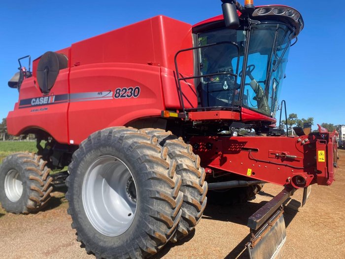2013 CASE IH 8230 Red