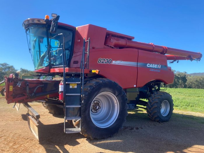 2013 CASE IH 8230 Red