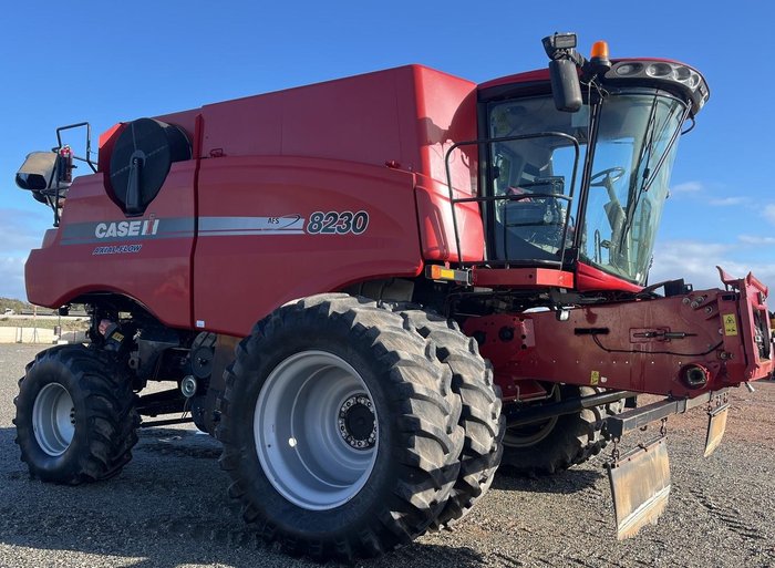 2013 CASE IH 8230 Red