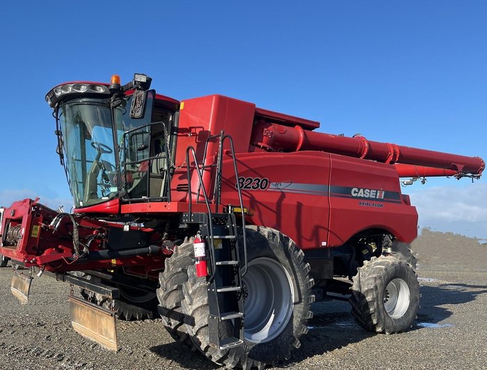 2013 CASE IH 8230 Red