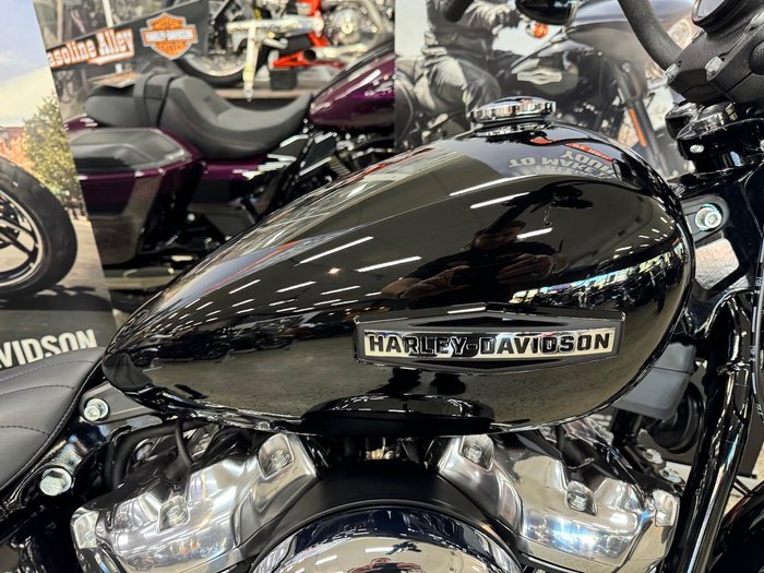 2025 Harley-Davidson Street Bob 117 (FXBB) Softail Black