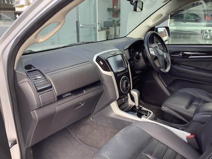 2021 Isuzu MU-X LS-T