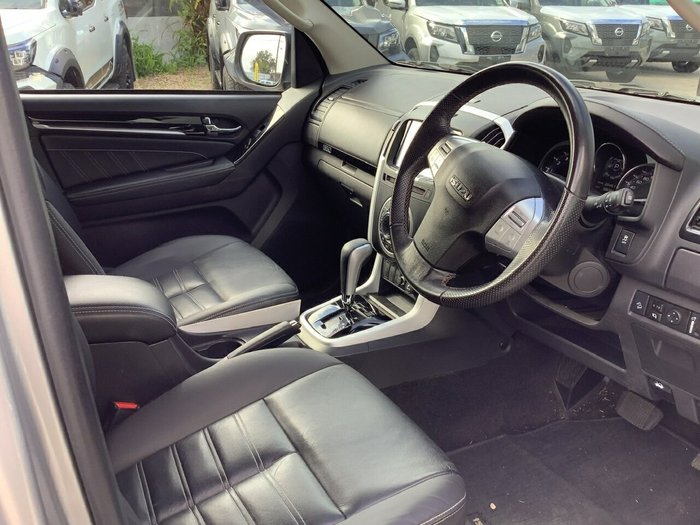 2021 Isuzu MU-X LS-T