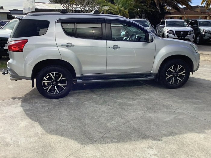 2021 Isuzu MU-X LS-T